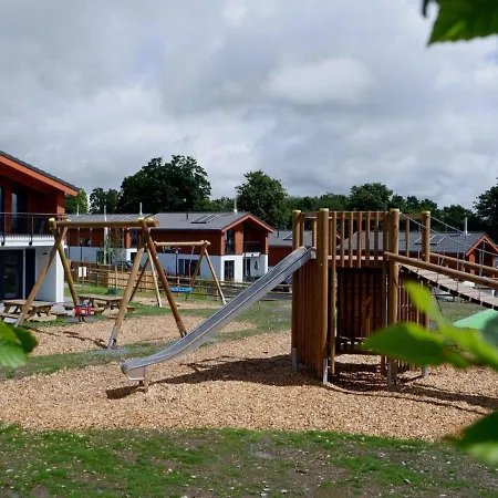 Вілла Luxury With Sauna, 200 M From The Area